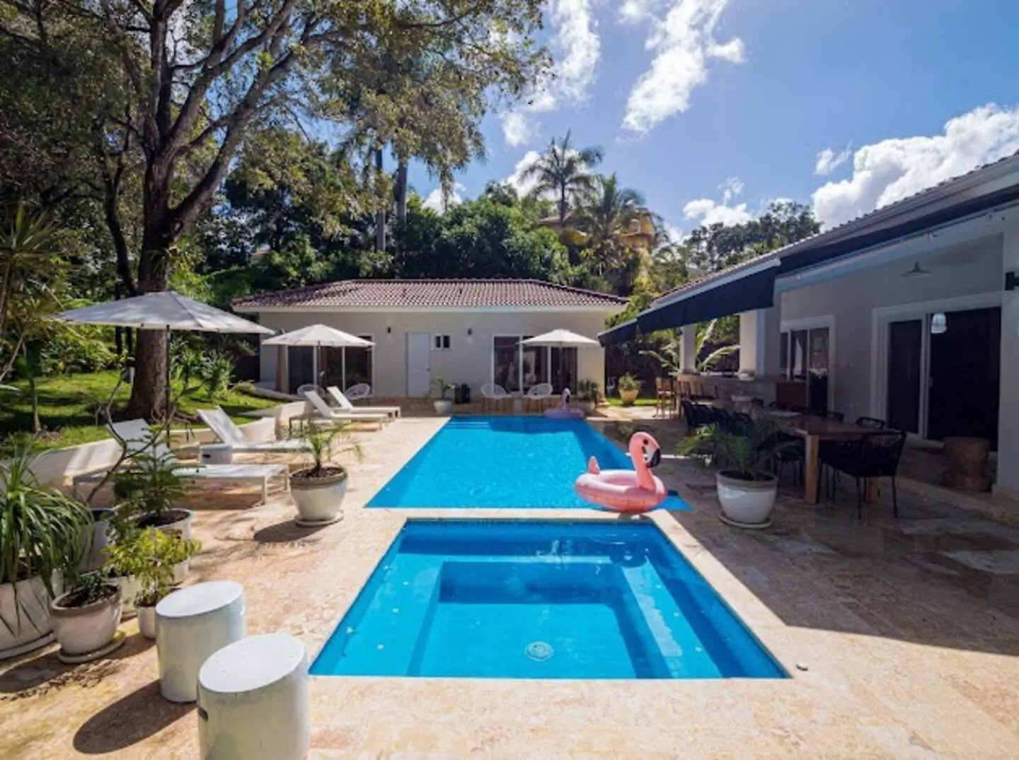Modern 6 Bedroom Villa With Hot Tub Sosua