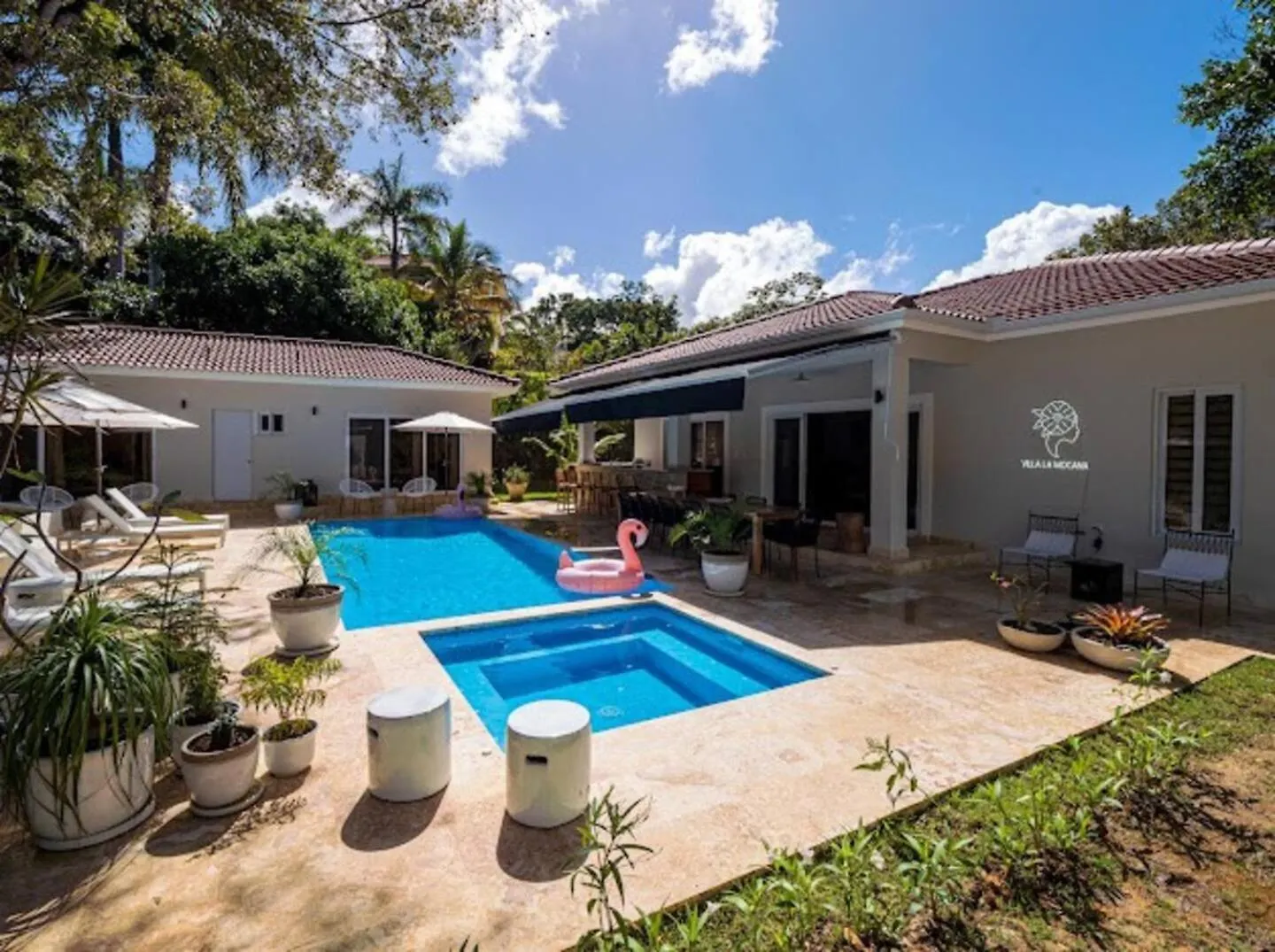 Modern 6 Bedroom Villa With Hot Tub Sosua