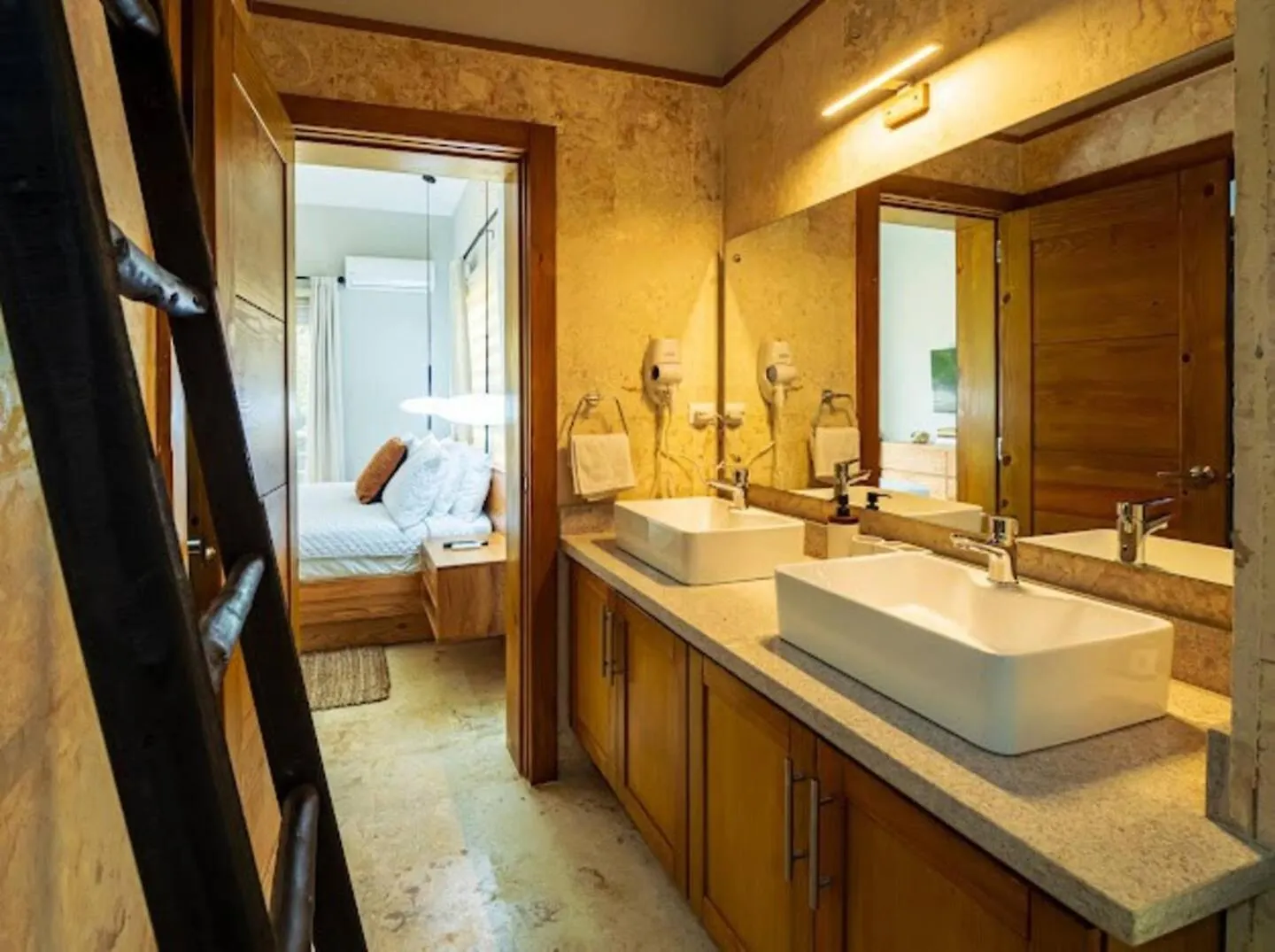 Modern 6 Bedroom Villa With Hot Tub Sosua Dominican Republic